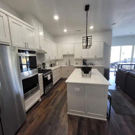Newly Renovated Modern Farmhouse Style Close to the Heart of Fort Worth