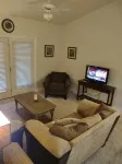 Cozy Comfortable Condo 2/2 No Chores
