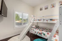 Phoenix Vacation Home -- Pool, Spa, Basketball & Putting Green - 자쿠지
