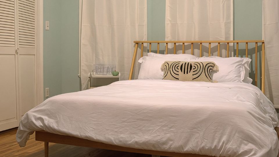 Cozy 2BR-Walk to Tufts & Green Line, Near Boston!