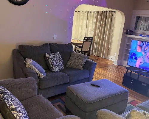 Charming 3-Bedroom Upper Unit Home 다윈 마틴 하우스 주변 호텔