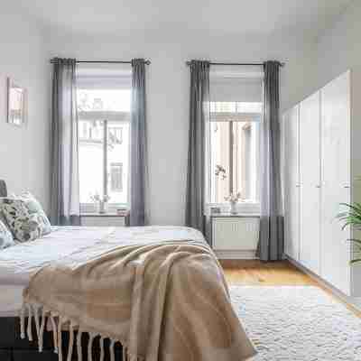 Large Central Gothenburg 2bd Apt Rooms