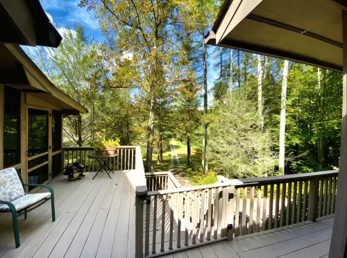 Murphy Mountain House - Creeks, Firepits & High Speed Internet! - balcony