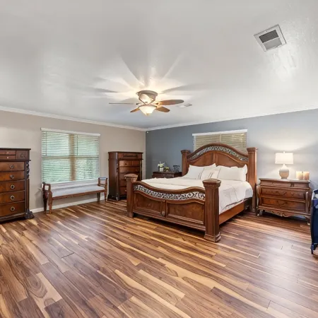 Charming private 3-bedroom Ranch with WiFi, AC, Pool in picturesque Princeton