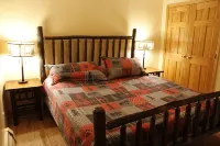 Luxury Mnt. View Cabin with game room, hot tub, fire pit and private ski trails - balcony