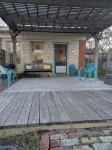 Charming bungalow near downtown Round Rock! High speed Wi-Fi! - 4 tähden