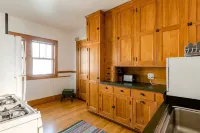 Classic Macalester Area St. Paul Duplex - Kitchen