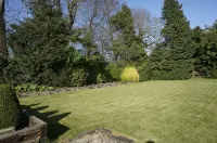 Ivyleigh House - parking