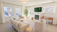 1br Apt in Historic Triplex - 5min walk Swamp Rabbit Trail, 15min walk to dntwn - Condos