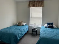 Lunker House By the Bay- Rural, Contemporary and Spacious-Moments from Downtown - Wifi