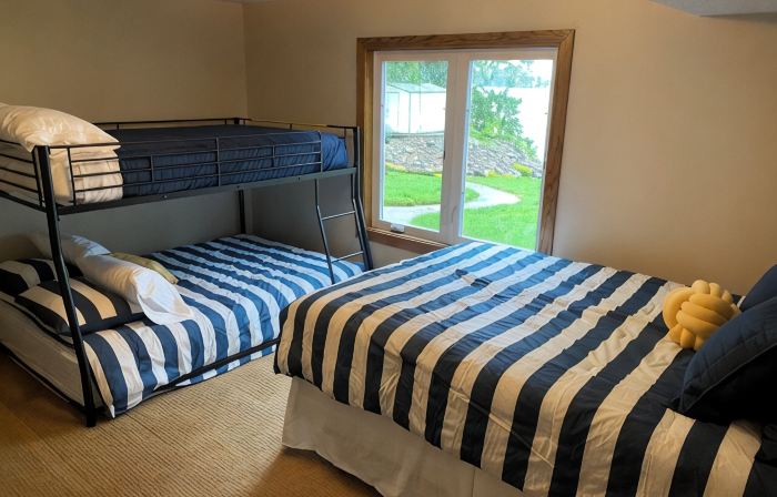 Beautiful Lake Manuella home, perfect for families!  Relax, fish, swim, boat.