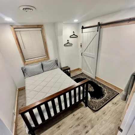 Escape to Waynoka: Your Ultimate 4-Bedroom Retreat Near Little Sahara State Park
