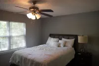 安德森溫馨小屋位置便利度假屋 - Wi-Fi