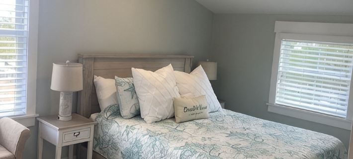 4-minute walk to beautiful Emerald Isle beach access. Hotels in Emerald Isle