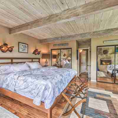 "Atherton Cottage Has Ocean View & Two Fireplaces! Rooms