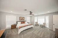 Welcome to Twin Oaks Oasis - 4-Star