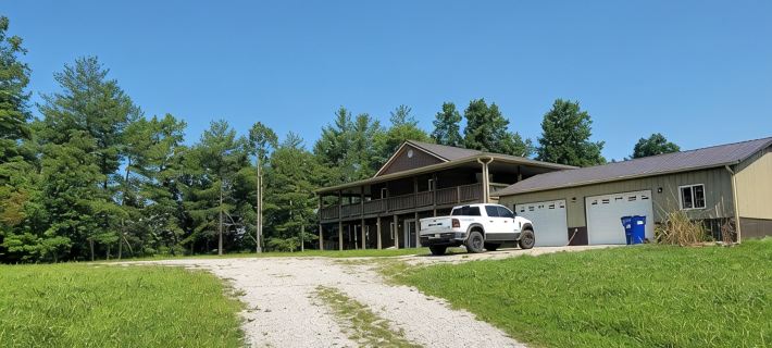 Farmhouse by the Lake with FAST Fiber Internet + Washer/Dryer! Hotels in Wolfe County