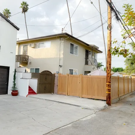 The Belmont Beach Casita