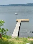Beautiful Home for rent near CHQ Lake & Institution. - 4-Star