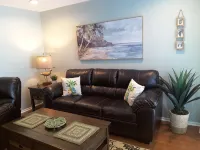 Pearl of the Sea, 1 Bdrm Condo, 2nd Floor, Heated Pool, 2 Min Walk to the Beach - واي فاي
