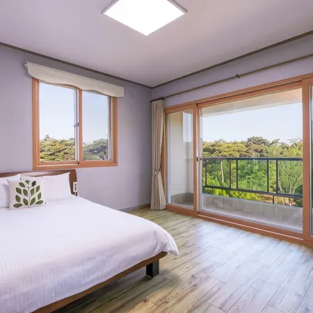 Yangyang Petrichor Pension