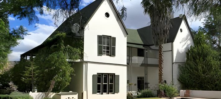 The Willow Historical Guest House Hotels in Western District