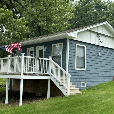 Waterfront with Private dock w/ amazing views, fire pit and pet friendly!