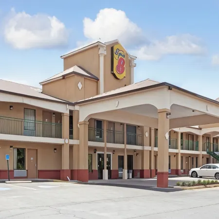 Super 8 by Wyndham Pearl/Jackson Airport