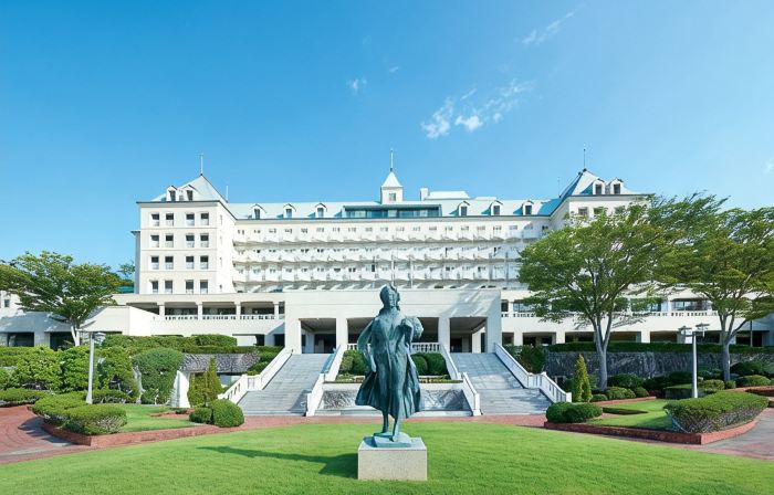 Shizuoka Country Hamaoka Course & Hotel