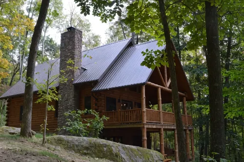 Find Peace, Tranquility and nature—secluded Cabin on 42 Acres with Fishing Pond - WiFi