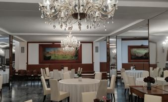Hotel Mio City - Housity
