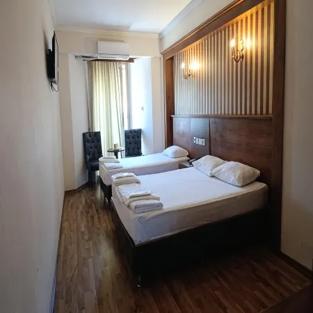 Grand Center Boutique Hotel