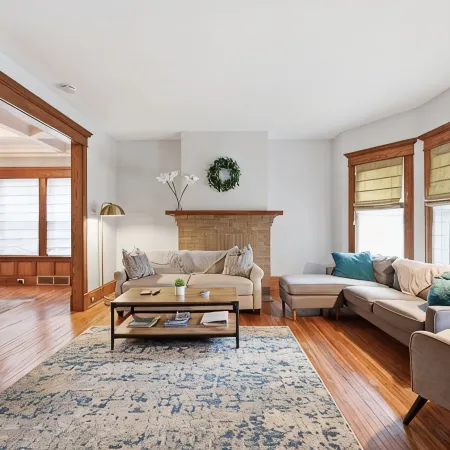 Beautifully Renovated 3 bedroom Elmwood Village Apt