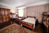 Pribrezhny Hotel - 2-Star