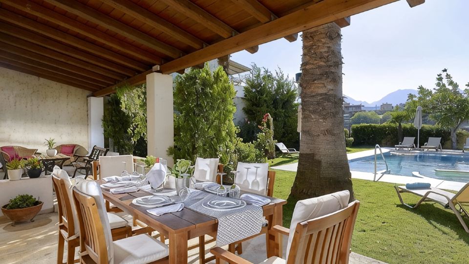 Castello Villa Daphnes - Private Pool & Whirlpool