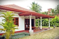 Villa Thotiya - parking