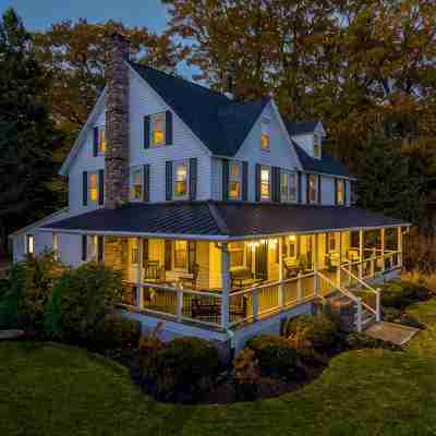 11 bedroom Lodge - Swim Spa/Hot Tub - Firepit - Game room - sleeps 26 Hotel Exterior