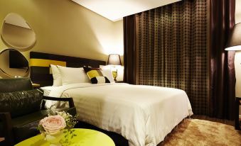 Cheongju Namoo Hotel
