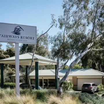 Fairways Resort Отели рядом с достопримечательностью «Розбад Кантри Клаб»