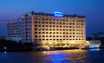 The Royal River Hotel