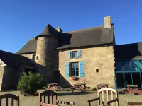Auberge de Jeunesse HI Saint-Brieuc Các khách sạn ở Binic