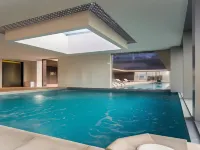 Radisson Blu Plaza El Bosque Santiago - Pools