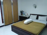 Kurnia Jaya Hotel Hôtels à : Mataram