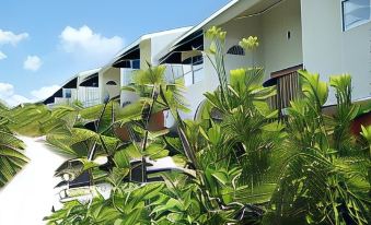 Saint Francis Resort