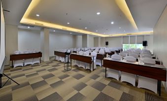 Whiz Prime Hotel Basuki Rahmat Malang