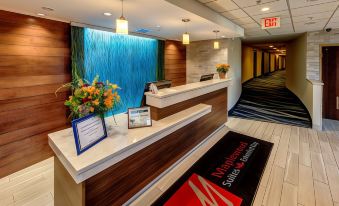 Holiday Inn & Suites - Syracuse/Airport