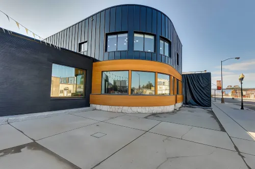 The Lofts on 89 Condo - 5 Miles to Salt River!