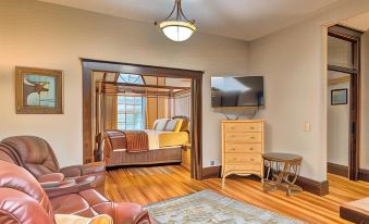 Apartment in the Heart of Yankton - Pets Welcome!