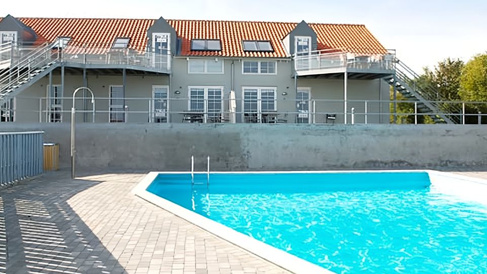 "Thorsten" - 500m from the Sea