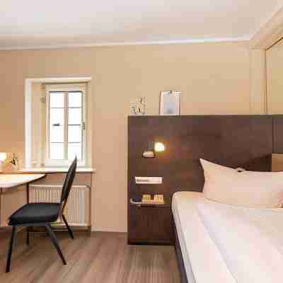 Hotel Zur Altstadt Rooms